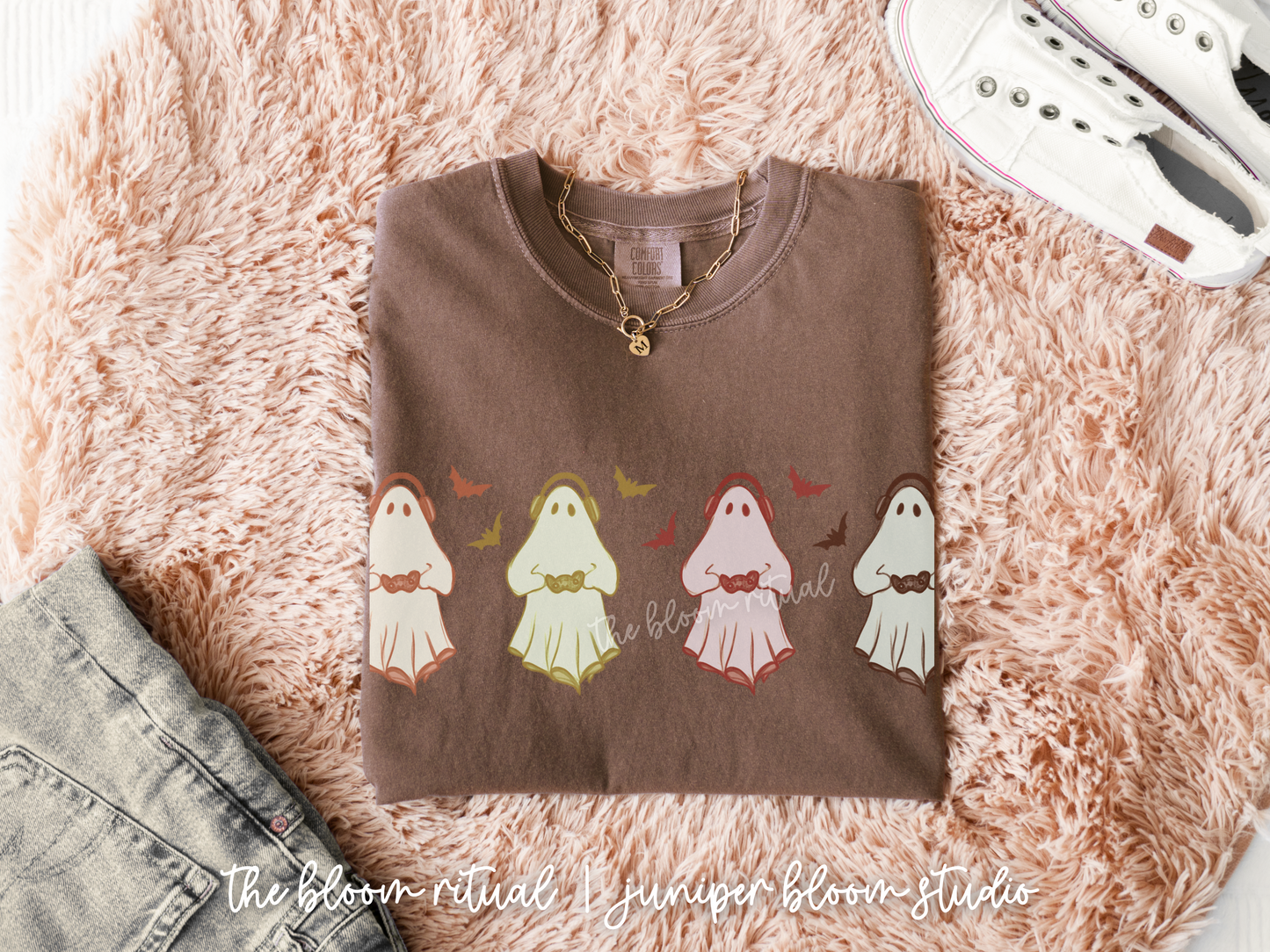 colorful retro gamer ghosts comfort colors shirt | halloween gift for fall autumn gamer ghosts
