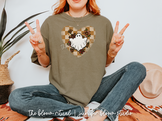 retro checkered floral ghost shirt | halloween gift for fall autumn
