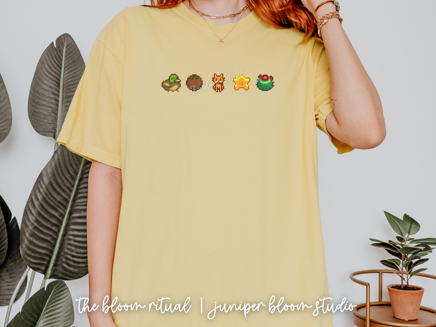 desert vibes & happy times pixel art cozy t-shirt | cozy gift for gamers