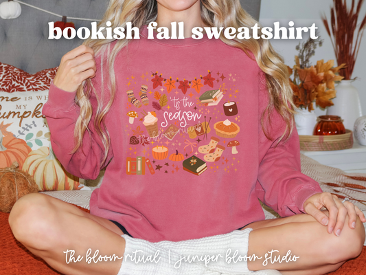 tis the season cute bookish fall crewneck sweatshirt  |  cozy gift for fall autumn
